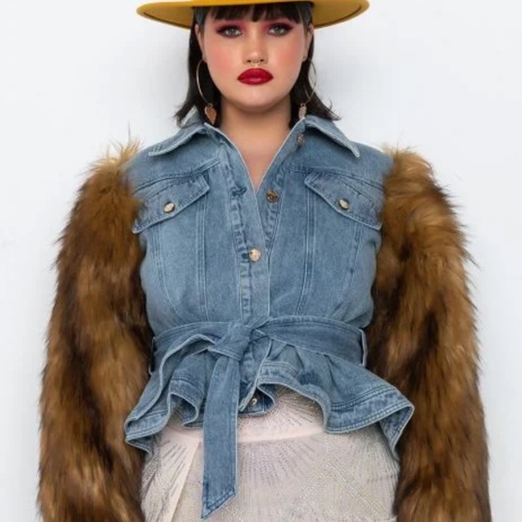 PLUS AZALEA WANG PORTUGAL DENIM FAUX FUR ARM JACKET - Picture 3 of 8